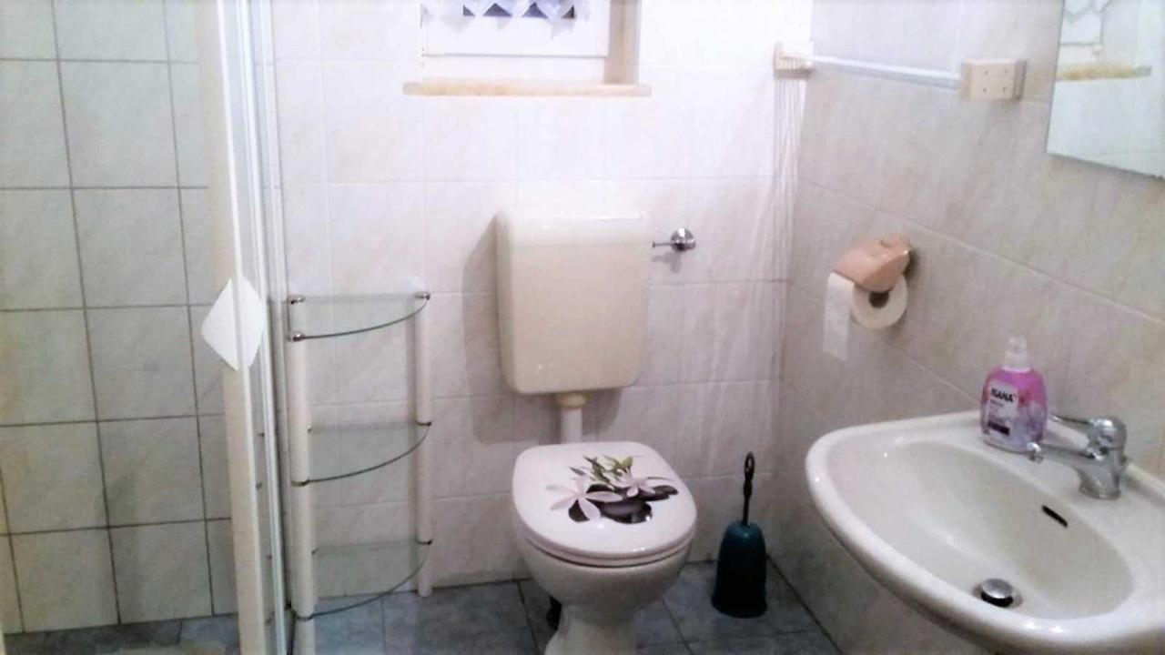 Ruegen_Fewo 24 Thesenvitz Bilik gambar